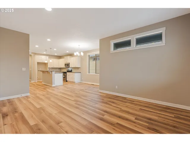 $534,900 | 816 Corinne Drive, Newberg, OR 97132