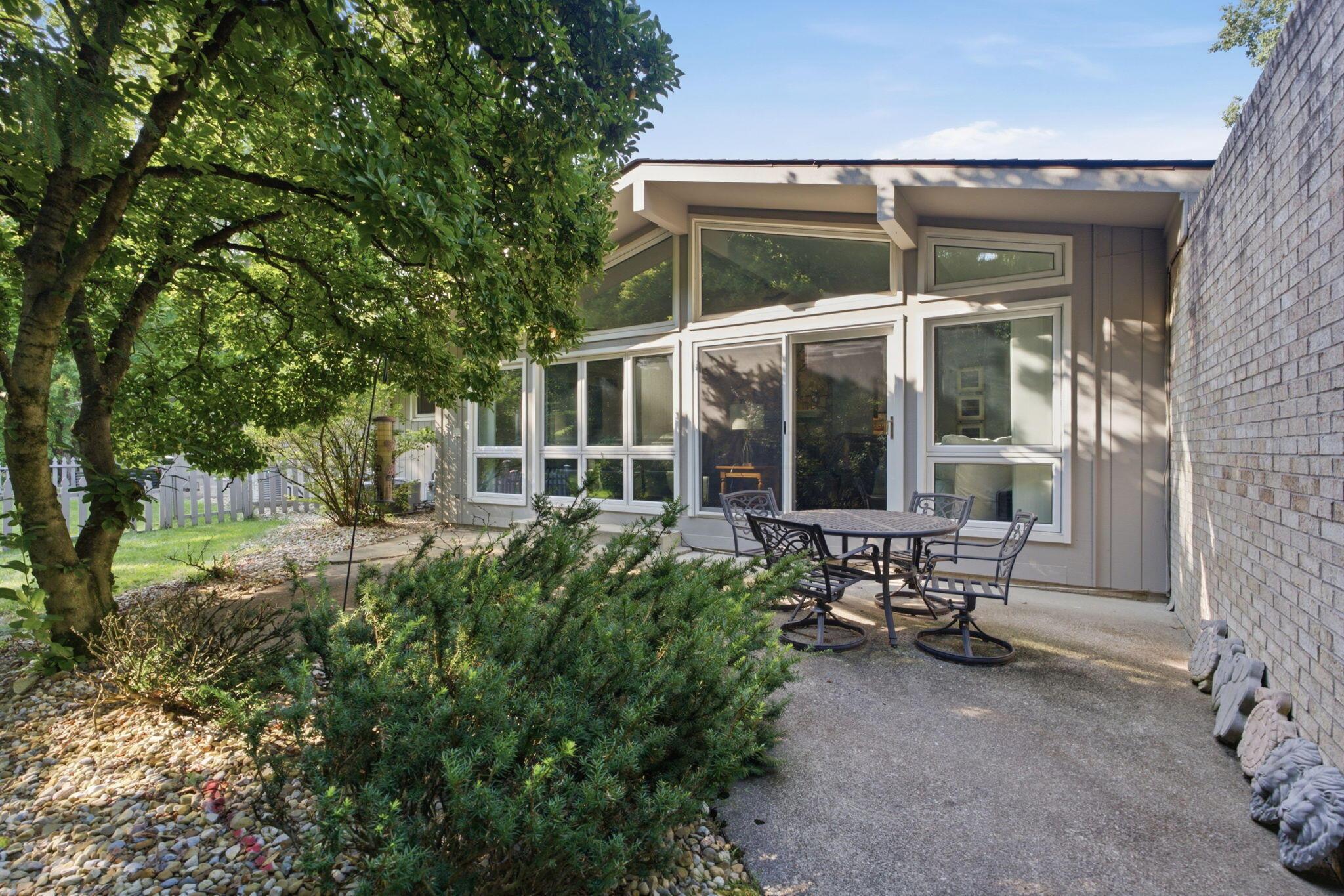 7232 Lee Road Westerville, OH 43081 - Photo 107 of 122 Additional Patio off the Living Room