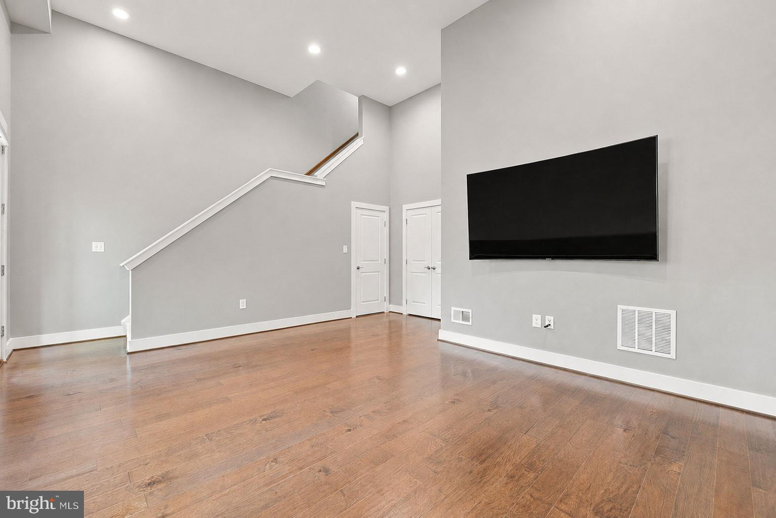 2876 Lowen Valley Road Alexandria, VA 22303 - Photo 45 of 57 Gallery Image 45