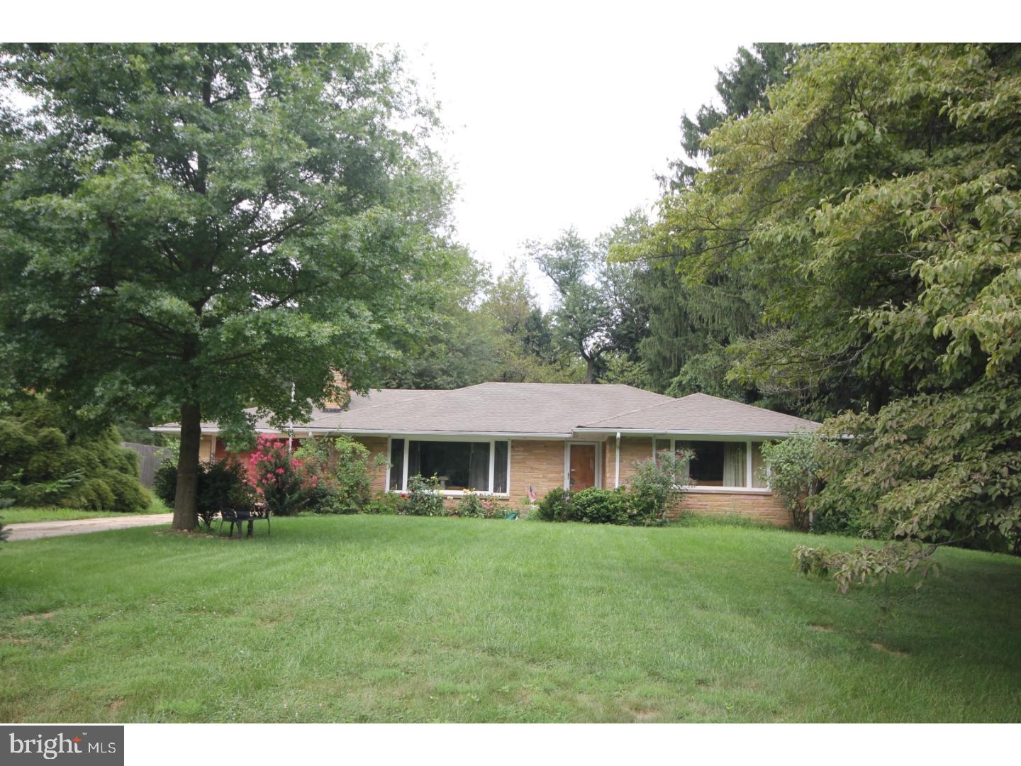 18 Hilltop Road Trenton, NJ 08638 - Photo 1 of 9 Gallery Image 1