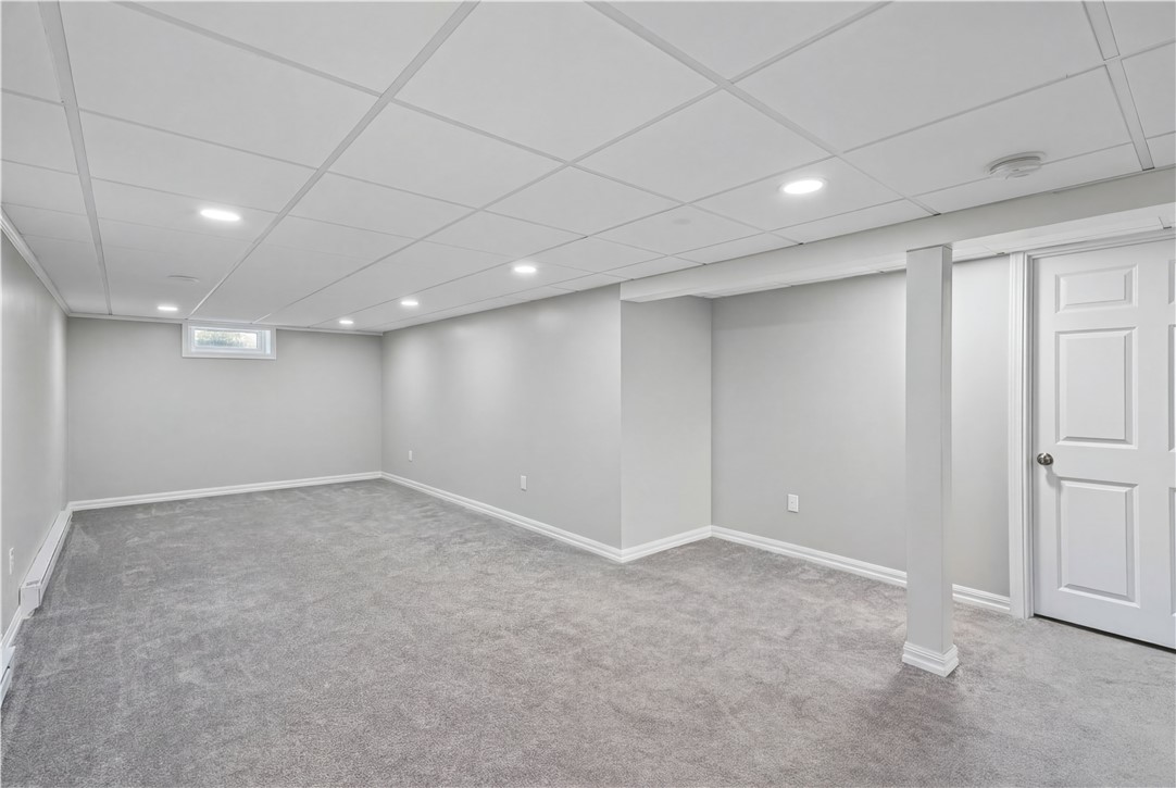 28 Hoyt Street Warwick, RI 02886 - Photo 17 of 32