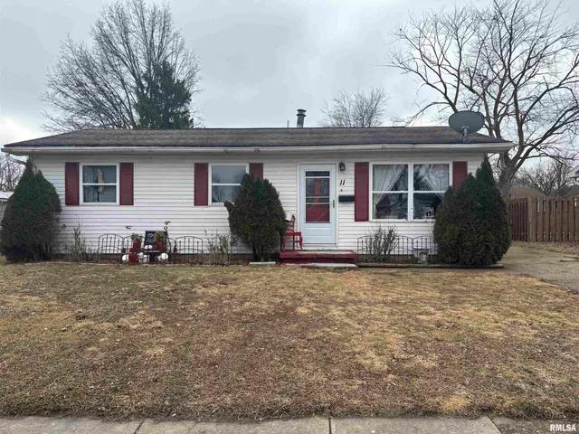 $115,000 | 11 Sommerset Drive, Jacksonville, IL 62650