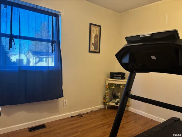 $113,500 | 11 Sommerset Drive, Jacksonville, IL 62650