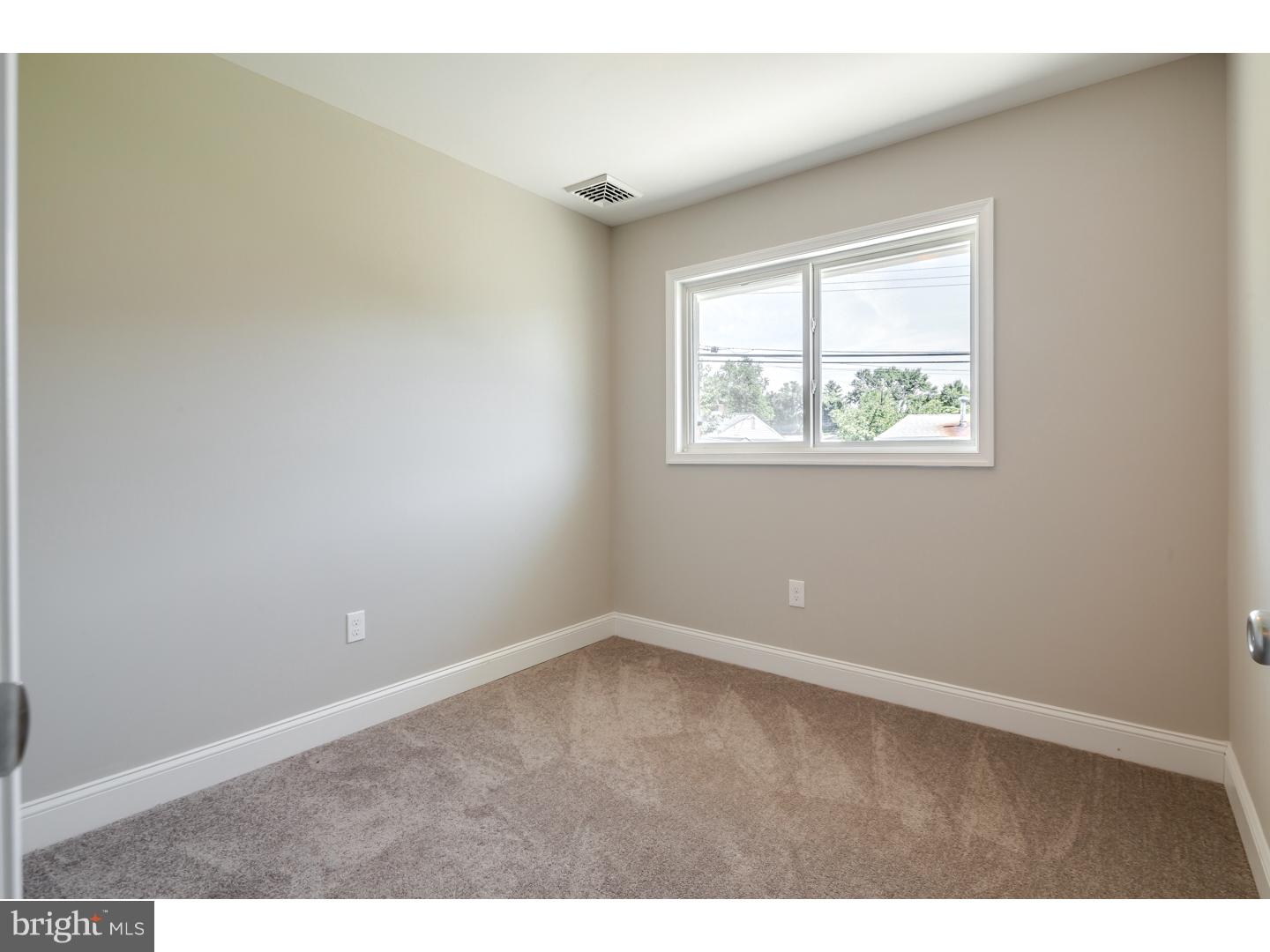 28 Beechtree Road Levittown, PA 19057 - Photo 9 of 11 Bedroom