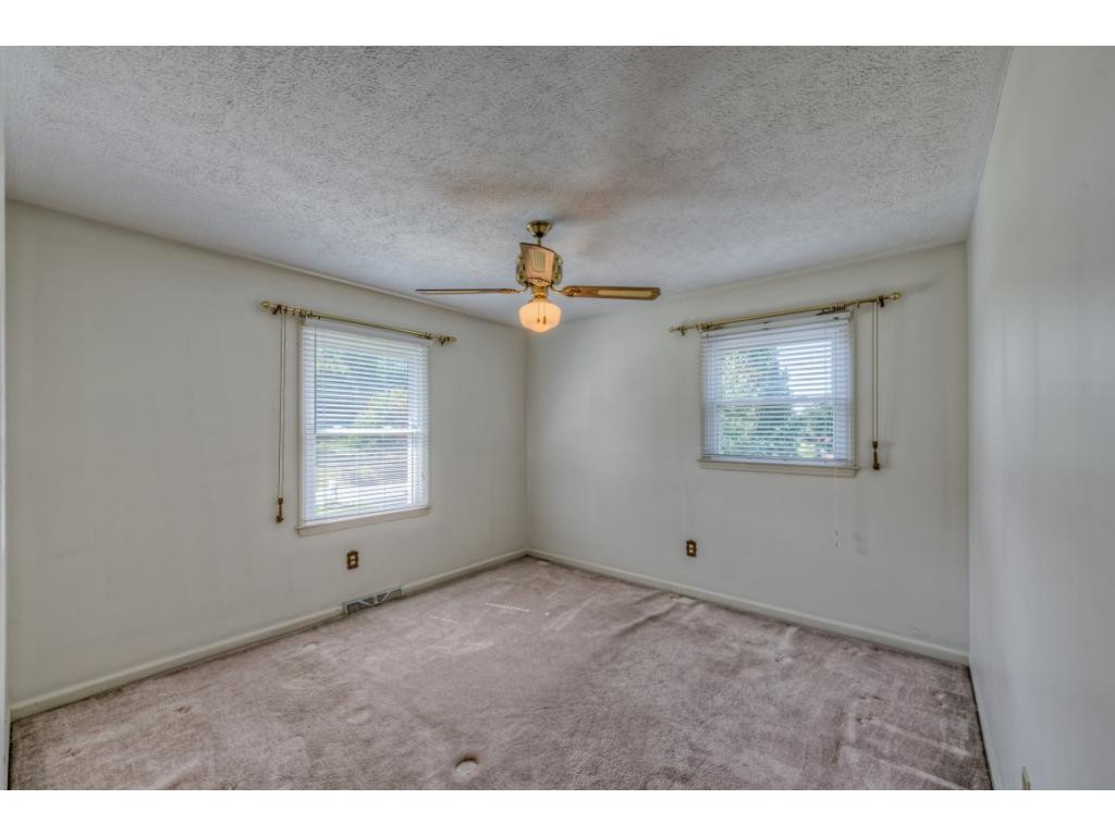 316 Spring Valley Road Bristol, VA 24201 - Photo 16 of 28 Photo 16