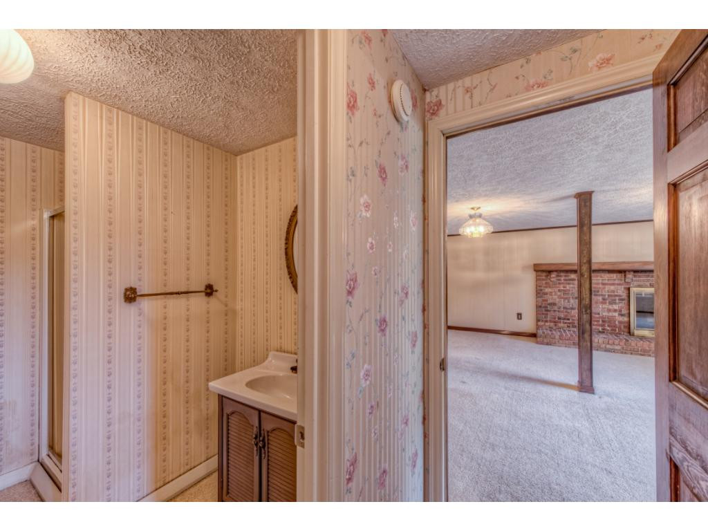 316 Spring Valley Road Bristol, VA 24201 - Photo 21 of 28 Photo 22