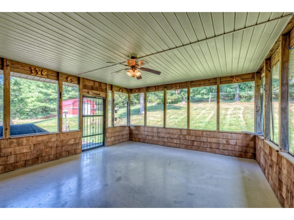 316 Spring Valley Road Bristol, VA 24201 - Photo 23 of 28 Photo 24