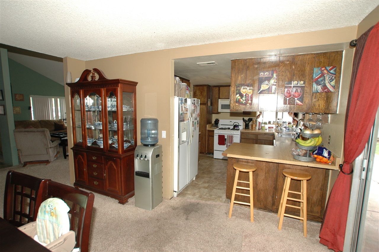 10106 Cliffside Place Spring Valley, CA 91977 - Photo 14 of 25 Gallery Image 14