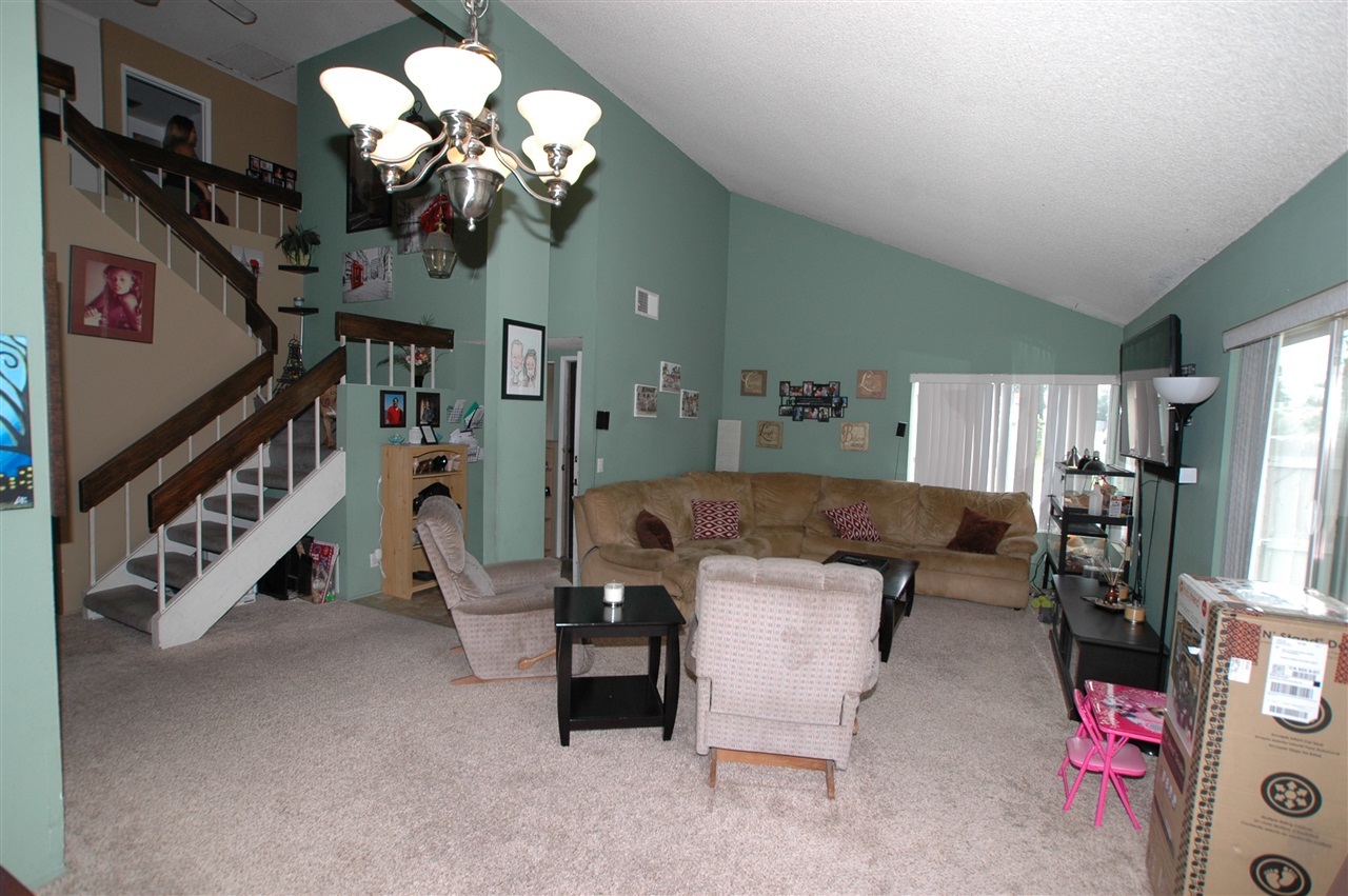 10106 Cliffside Place Spring Valley, CA 91977 - Photo 9 of 25 Gallery Image 9