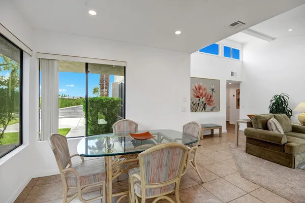 $2,800 | 235 VÃa Rengo, Palm Desert, CA 92260