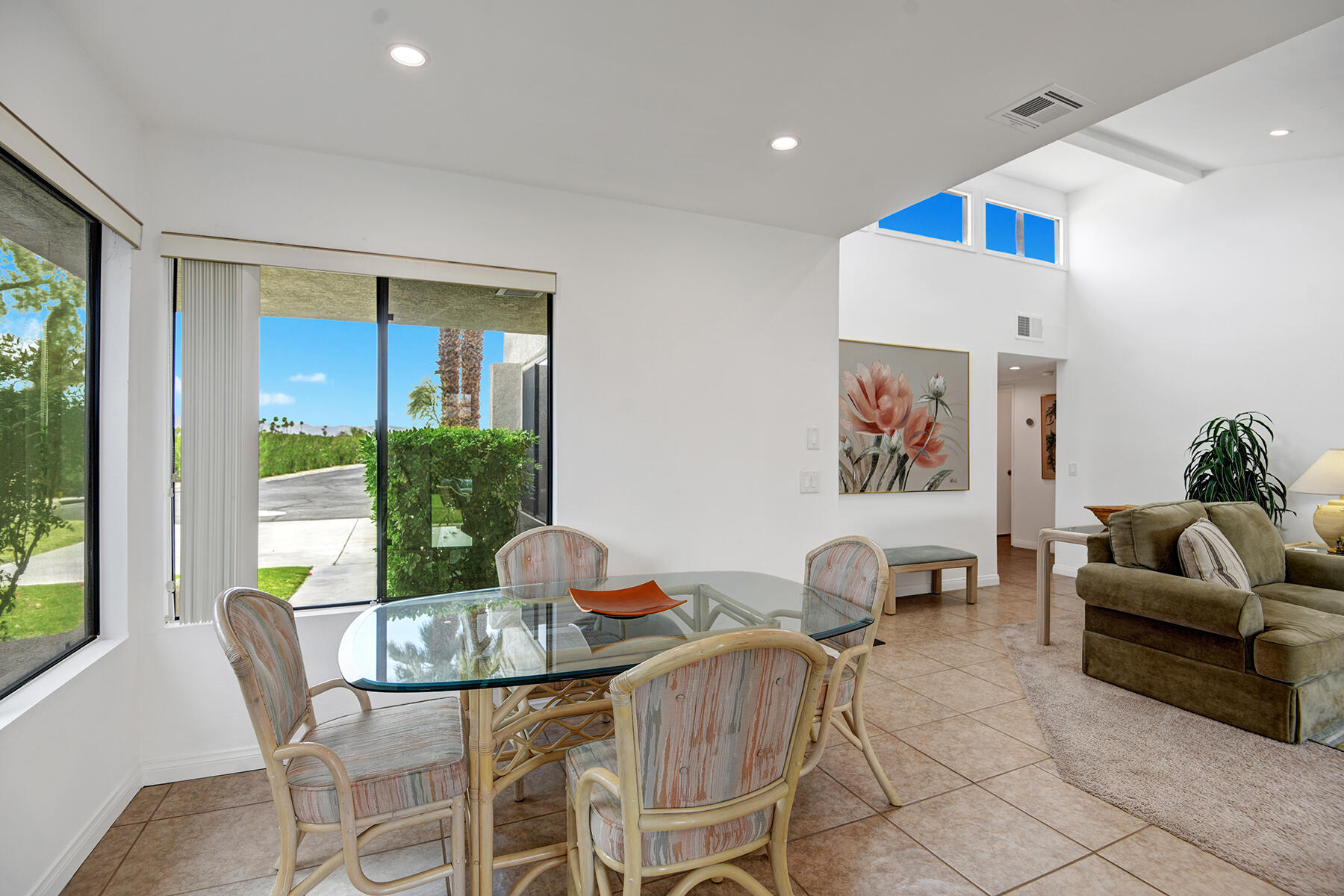 235 Vía Rengo Palm Desert, CA 92260 - Photo 4 of 16 DINING AND LIVING RS
