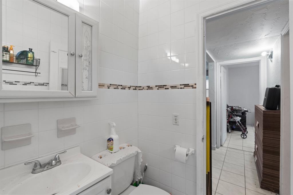 282 East 55th Street Hialeah, FL 33013 - Photo 15 of 50