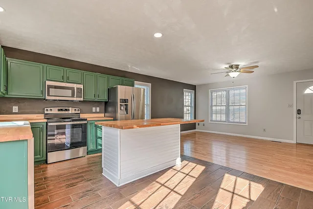 $389,000 | 426 Neal Drive, Bluff City, TN 37618