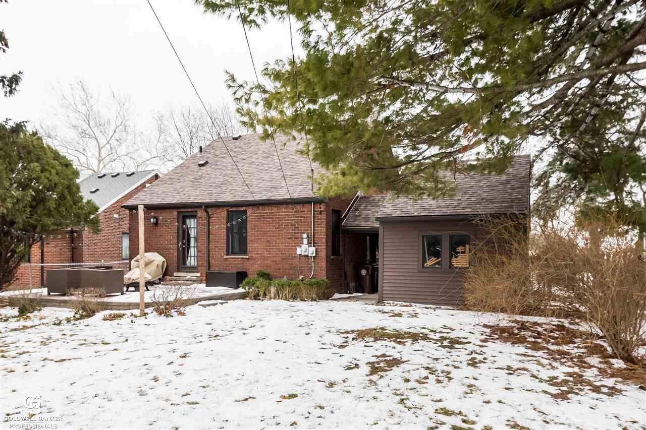 1136 Hawthorne Road Grosse Pointe, MI 48236 - Photo 28 of 36 Rear View