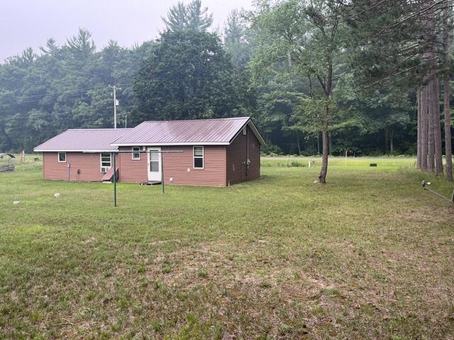 155 Skocelas Road North Manistee, MI 49660 - Photo 5 of 31 IMG_0461