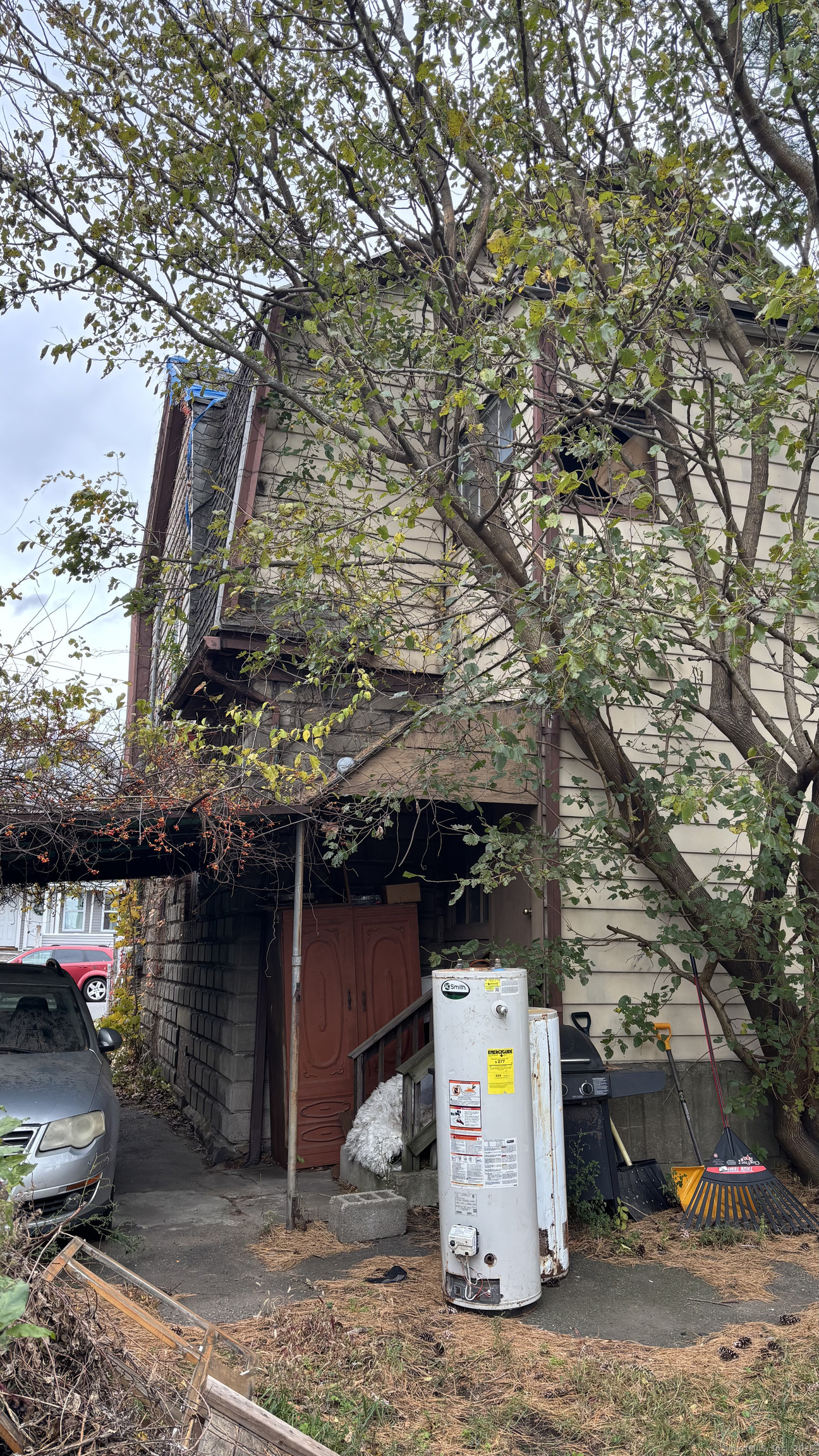 179 4th Street Bridgeport, CT 06607 - Photo 2 of 11 a view of outdoor space and deck