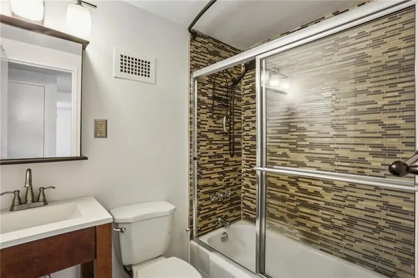 $184,000 | 2925 Pharr Court Northwest, Unit 316, Atlanta, GA 30305