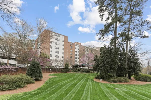 $184,000 | 2965 Pharr Ct S Northwest, Unit 316, Atlanta, GA 30305