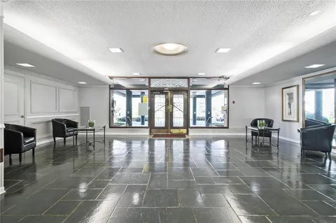 $184,000 | 2965 Pharr Ct S Northwest, Unit 316, Atlanta, GA 30305