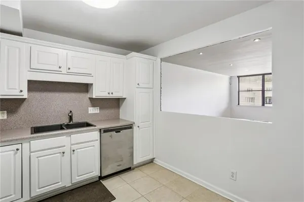 $184,000 | 2925 Pharr Court Northwest, Unit 316, Atlanta, GA 30305
