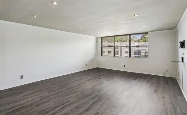 $184,000 | 2965 Pharr Ct S Northwest, Unit 316, Atlanta, GA 30305