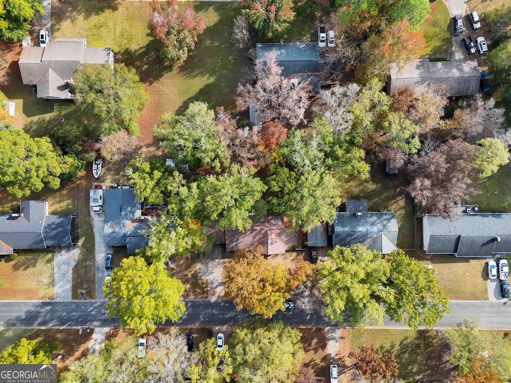 1881 Timberlane Road Milledgeville, GA 31061 - Photo 28 of 28 a bunch of flowers and trees