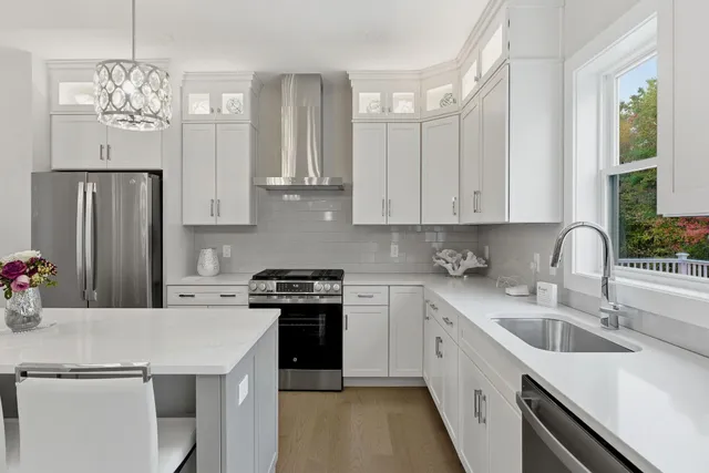 $734,900 | 12 Elise Avenue, Unit LOT 6, Dracut, MA 01826