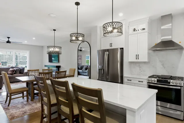 $734,900 | 12 Elise Avenue, Unit LOT 6, Dracut, MA 01826