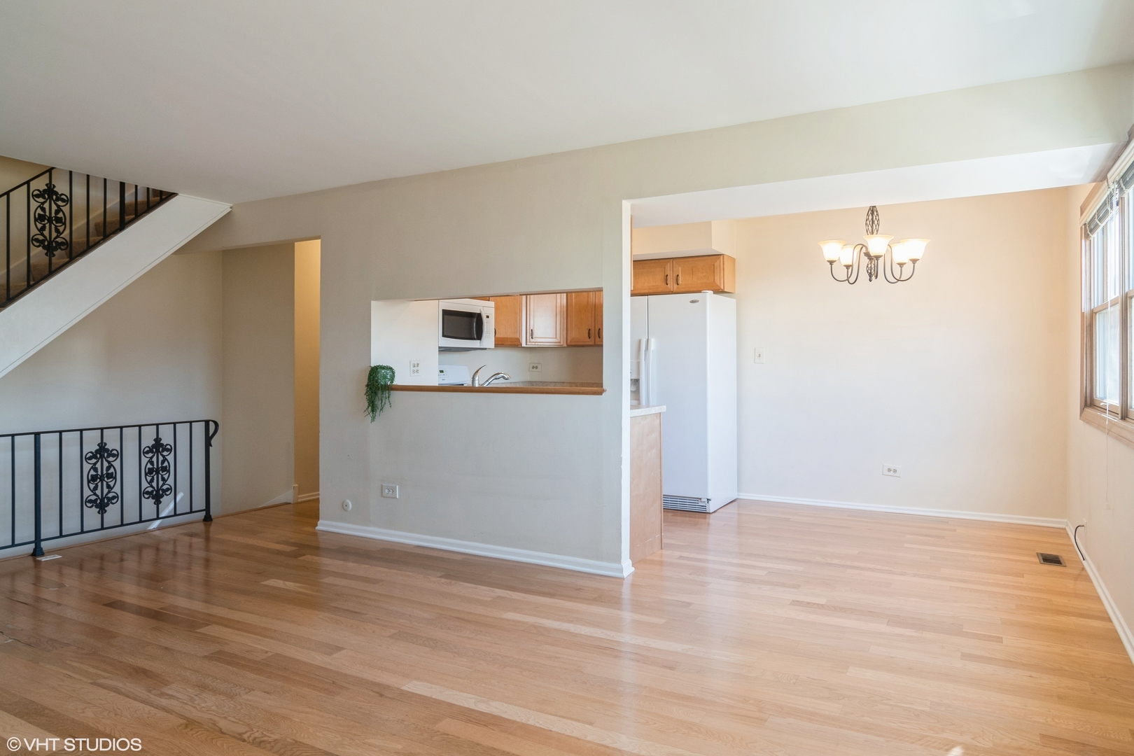 552 Inverrary Lane Deerfield, IL 60015 - Photo 6 of 23