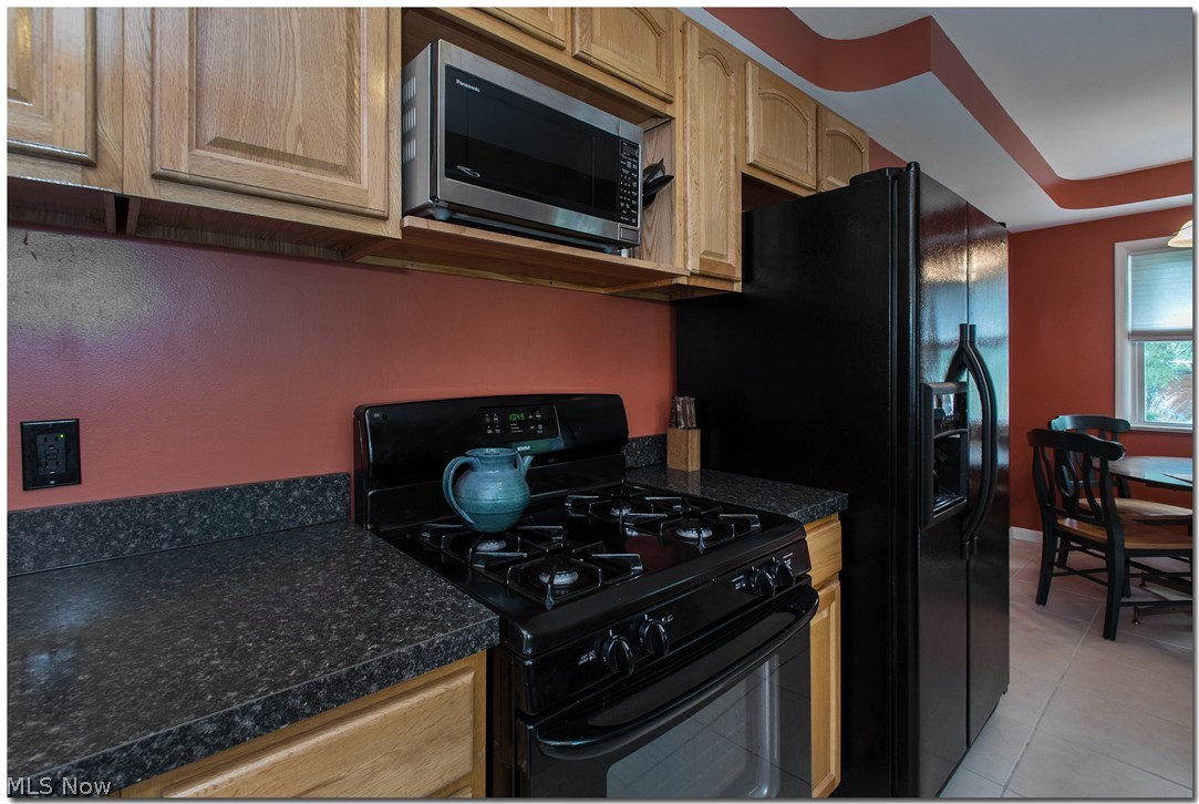 536 Ransome Road Cleveland, OH 44143 - Photo 8 of 26