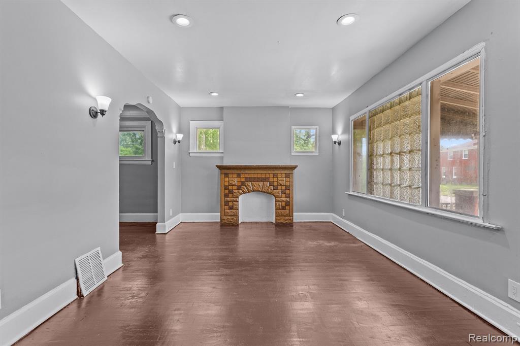 13630 Castleton Street Detroit, MI 48227 - Photo 4 of 20 Gallery Image 4