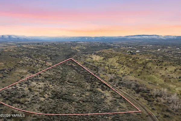 $35,000 | Nka Red Tail Road, Yakima, WA 98908