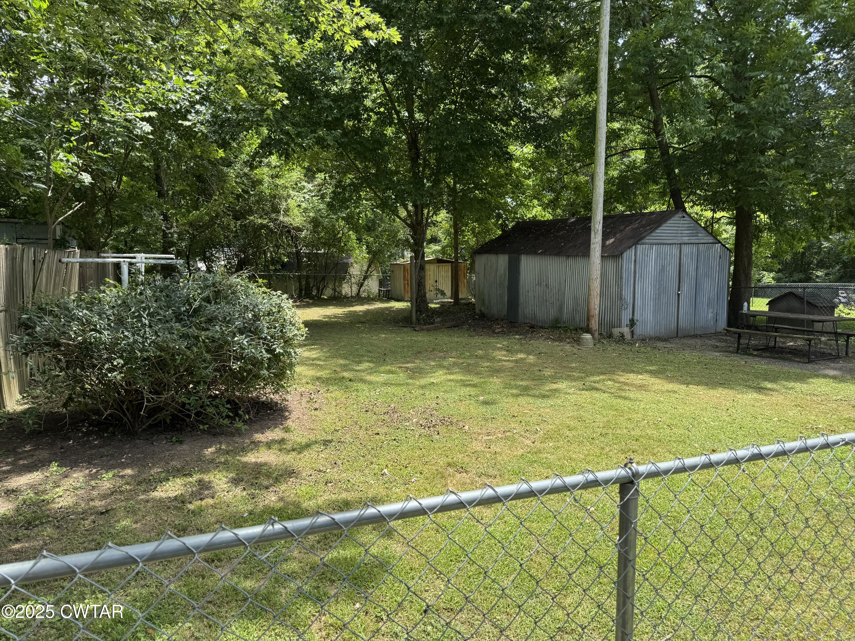 50 Webber Street Jackson, TN 38301 - Photo 7 of 25 IMG_0360