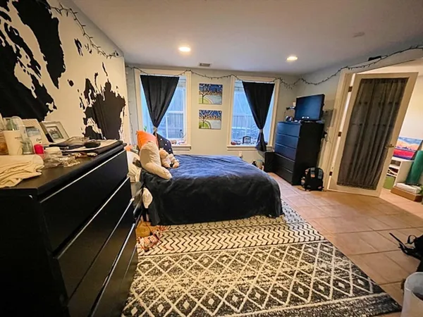 $5,950 | 57 Dwight Street, Unit G, Boston, MA 02118