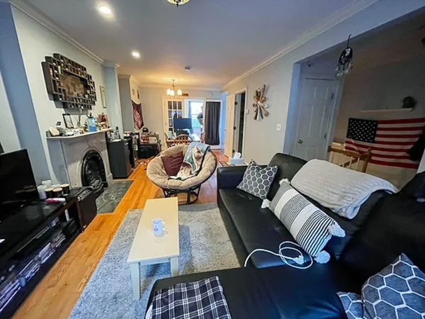 $5,950 | 57 Dwight Street, Unit G, Boston, MA 02118