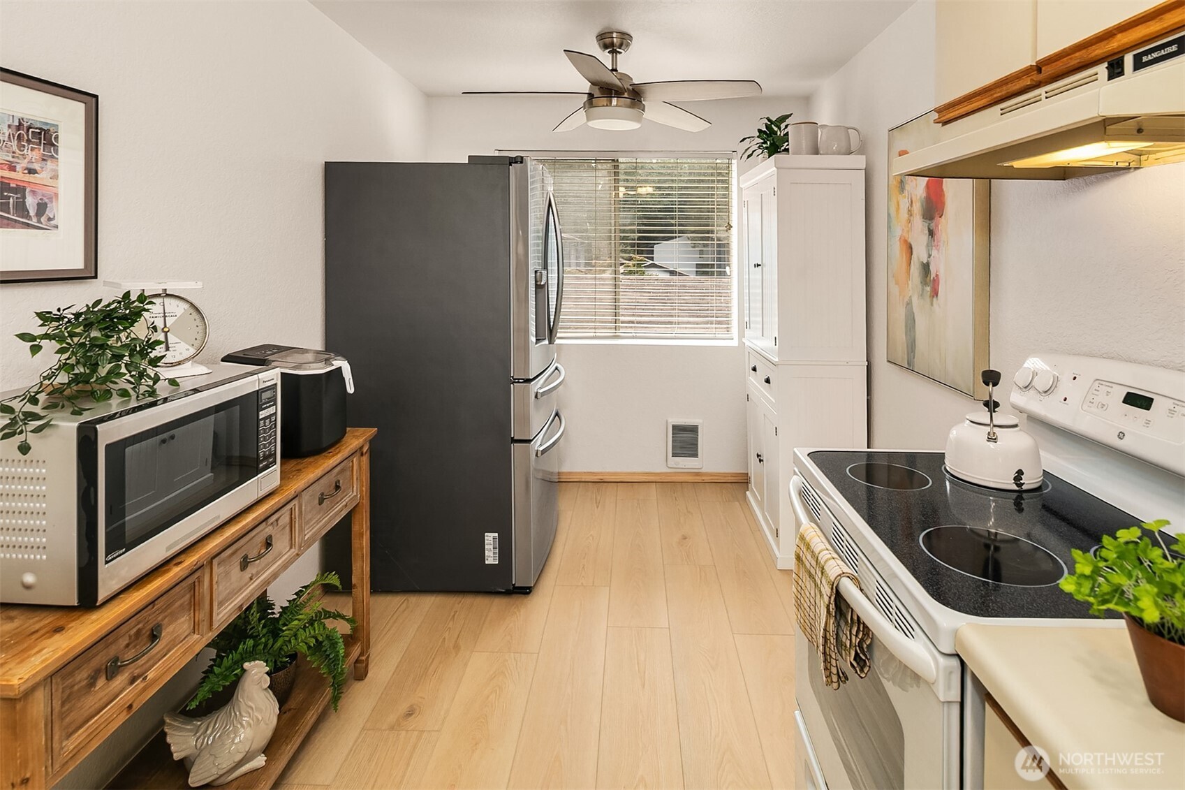 260 Newport Way Northwest, Unit 23 Issaquah, WA 98027 - Photo 15 of 22