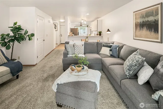 $384,999 | 260 Newport Way Northwest, Unit 23, Issaquah, WA 98027