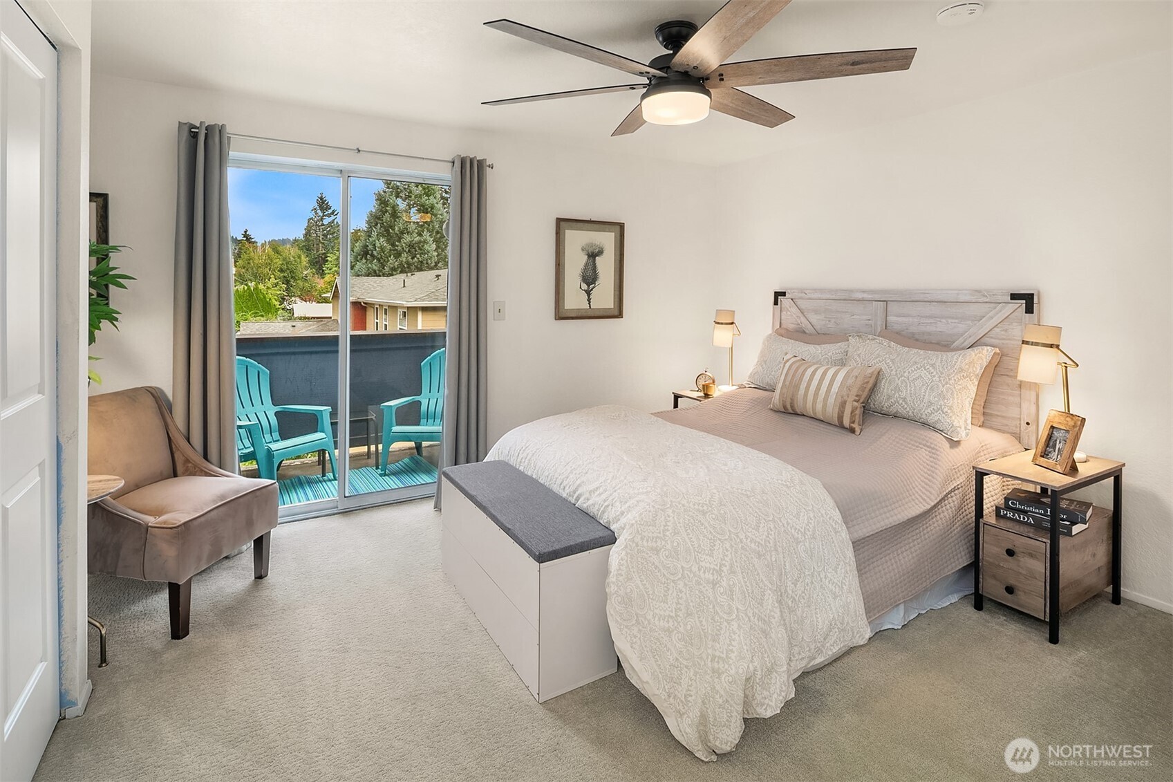 260 Newport Way Northwest, Unit 23 Issaquah, WA 98027 - Photo 6 of 22