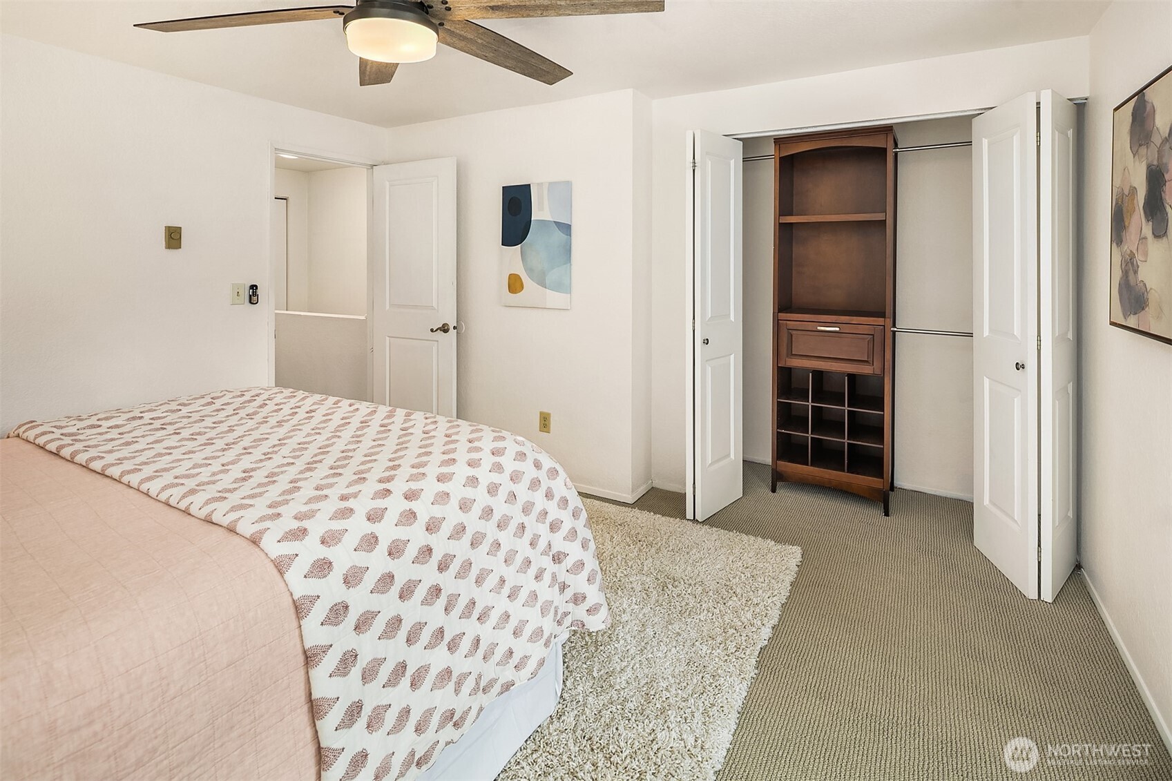 260 Newport Way Northwest, Unit 23 Issaquah, WA 98027 - Photo 9 of 22