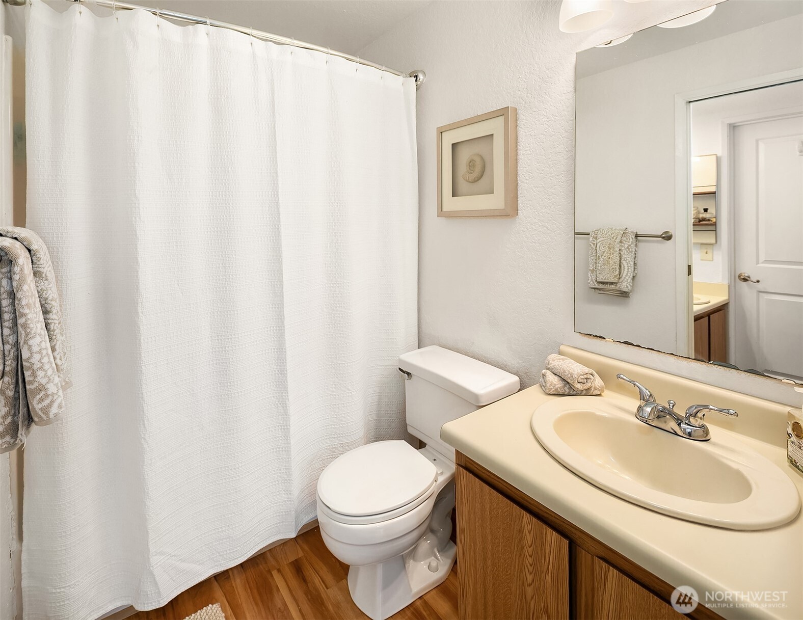 260 Newport Way Northwest, Unit 23 Issaquah, WA 98027 - Photo 10 of 22