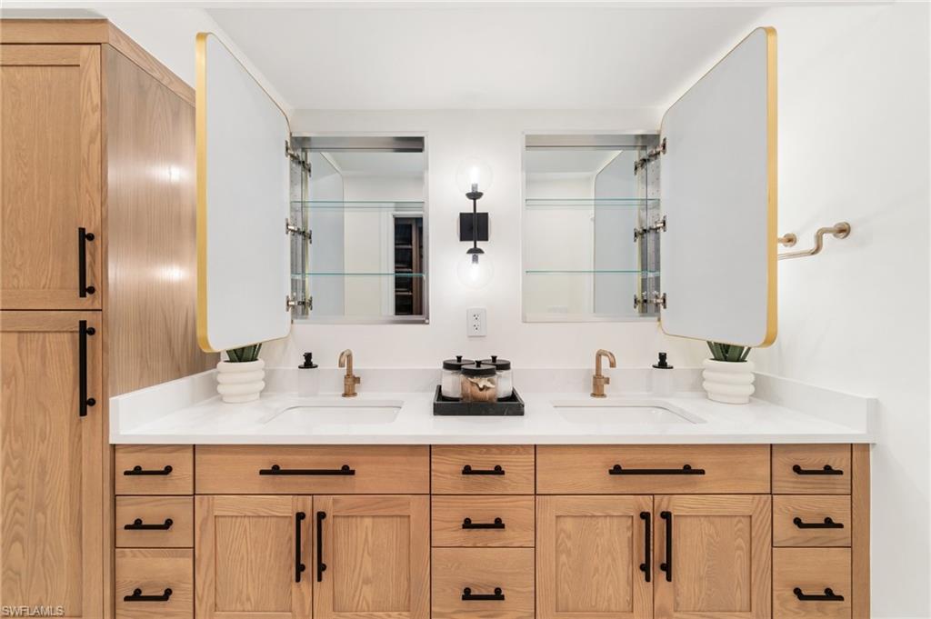 6804 Sand Pointe Circle Naples, FL 34108 - Photo 29 of 49