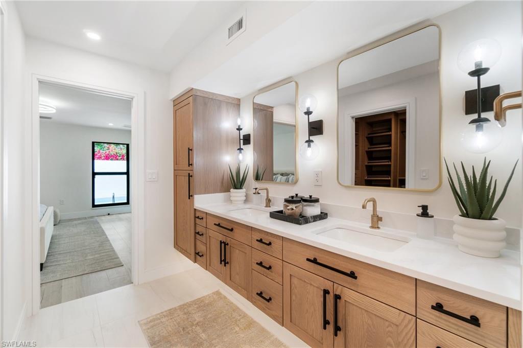 6804 Sand Pointe Circle Naples, FL 34108 - Photo 30 of 49