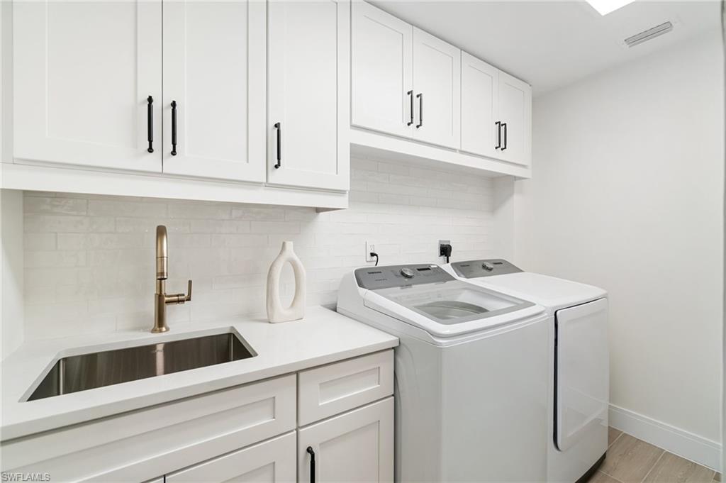 6804 Sand Pointe Circle Naples, FL 34108 - Photo 38 of 49