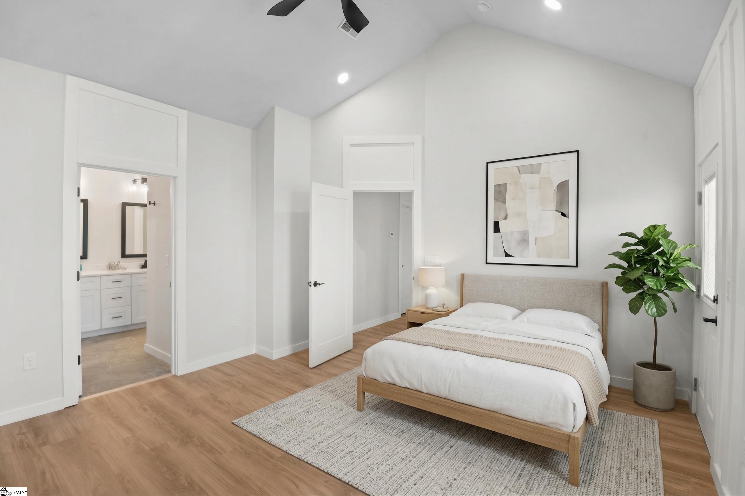 301 Front Street Easley, SC 29640 - Photo 4 of 48