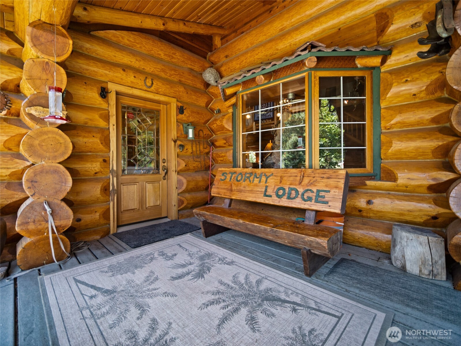 13537 Entiat River Road Entiat, WA 98822 - Photo 5 of 40 a view of a two chairs in the room