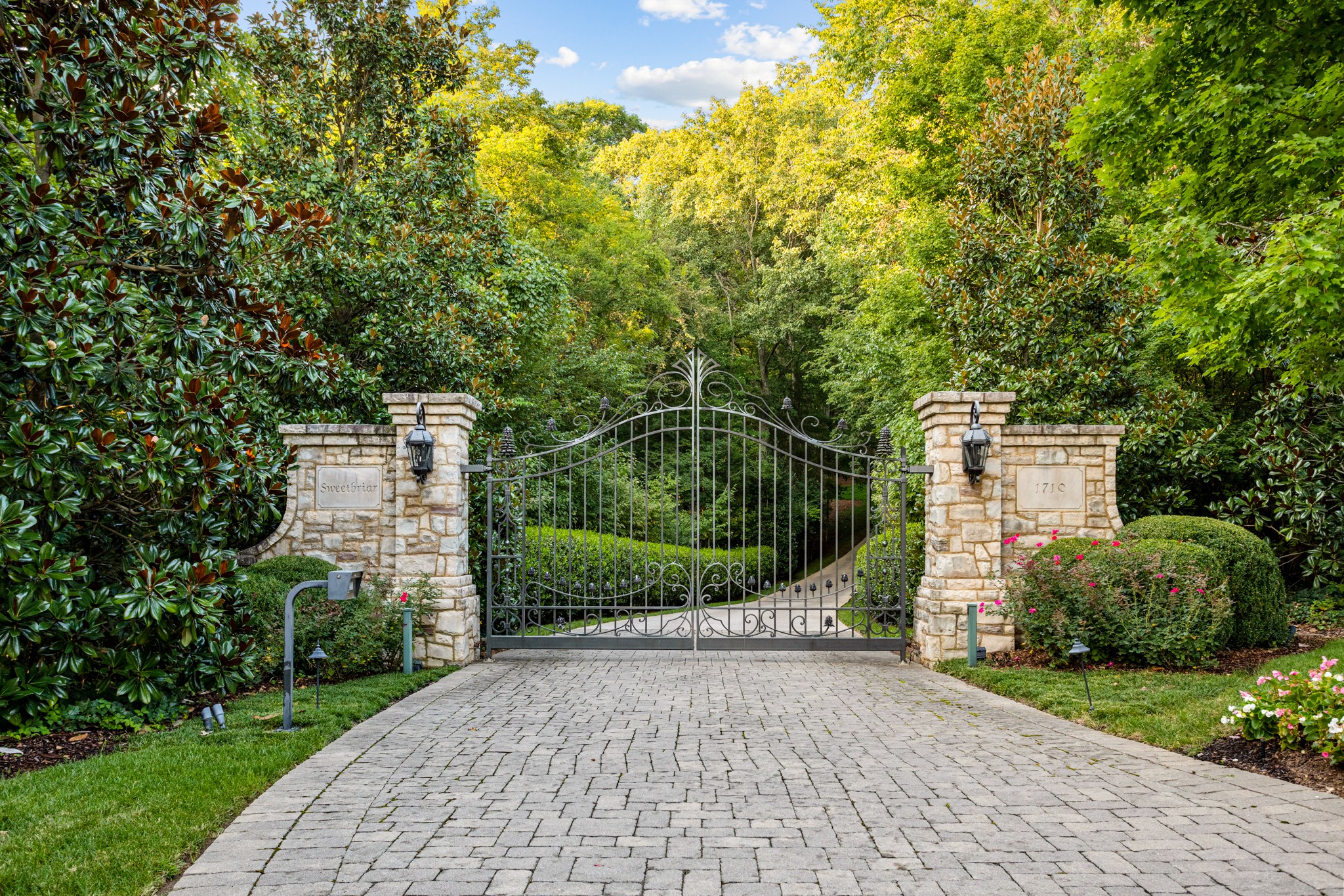 1710 Talbot Trail Franklin, TN 37069 - Photo 2 of 47 a garden view