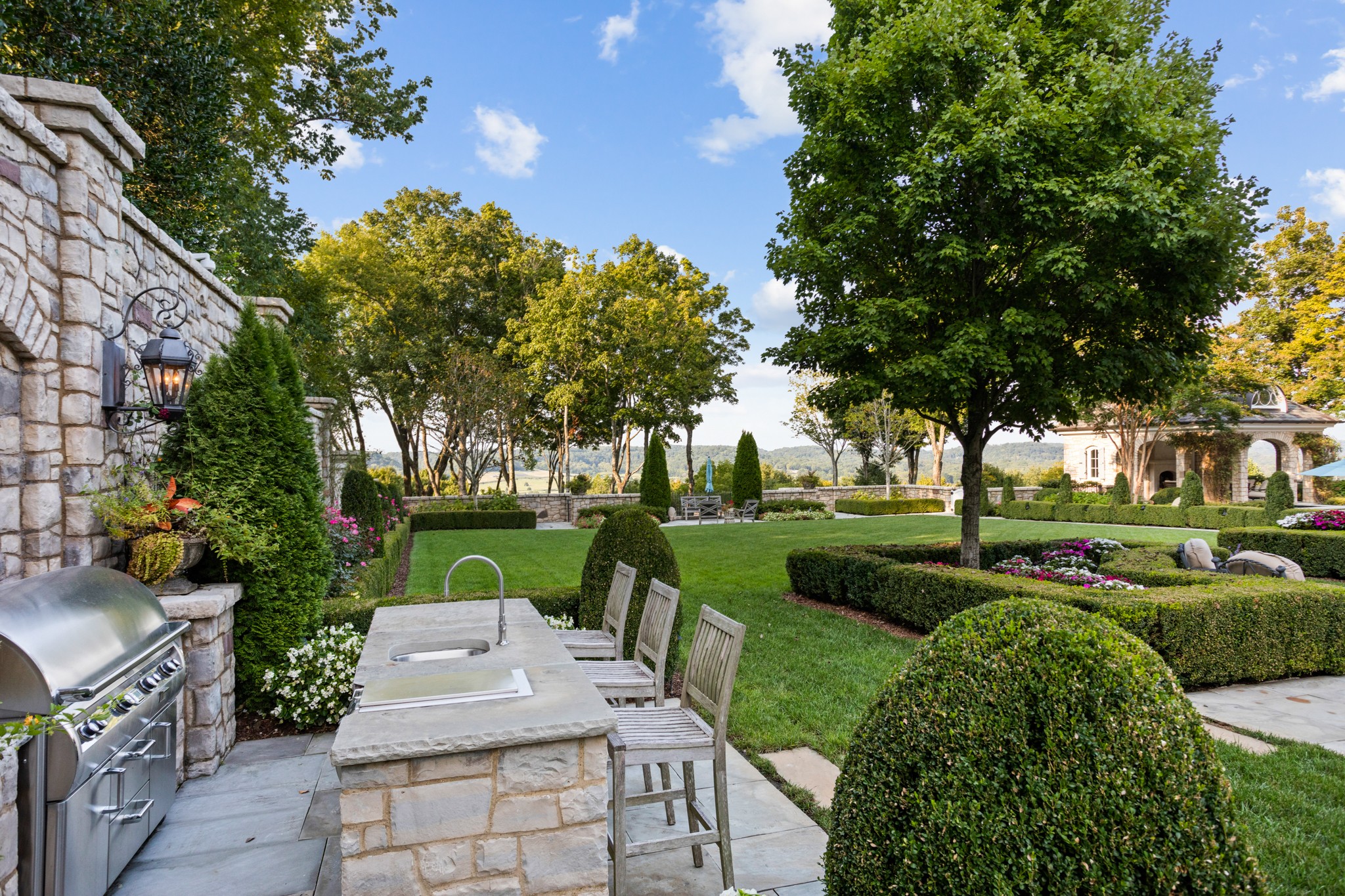 1710 Talbot Trail Franklin, TN 37069 - Photo 36 of 47 a view of a garden with plants and trees