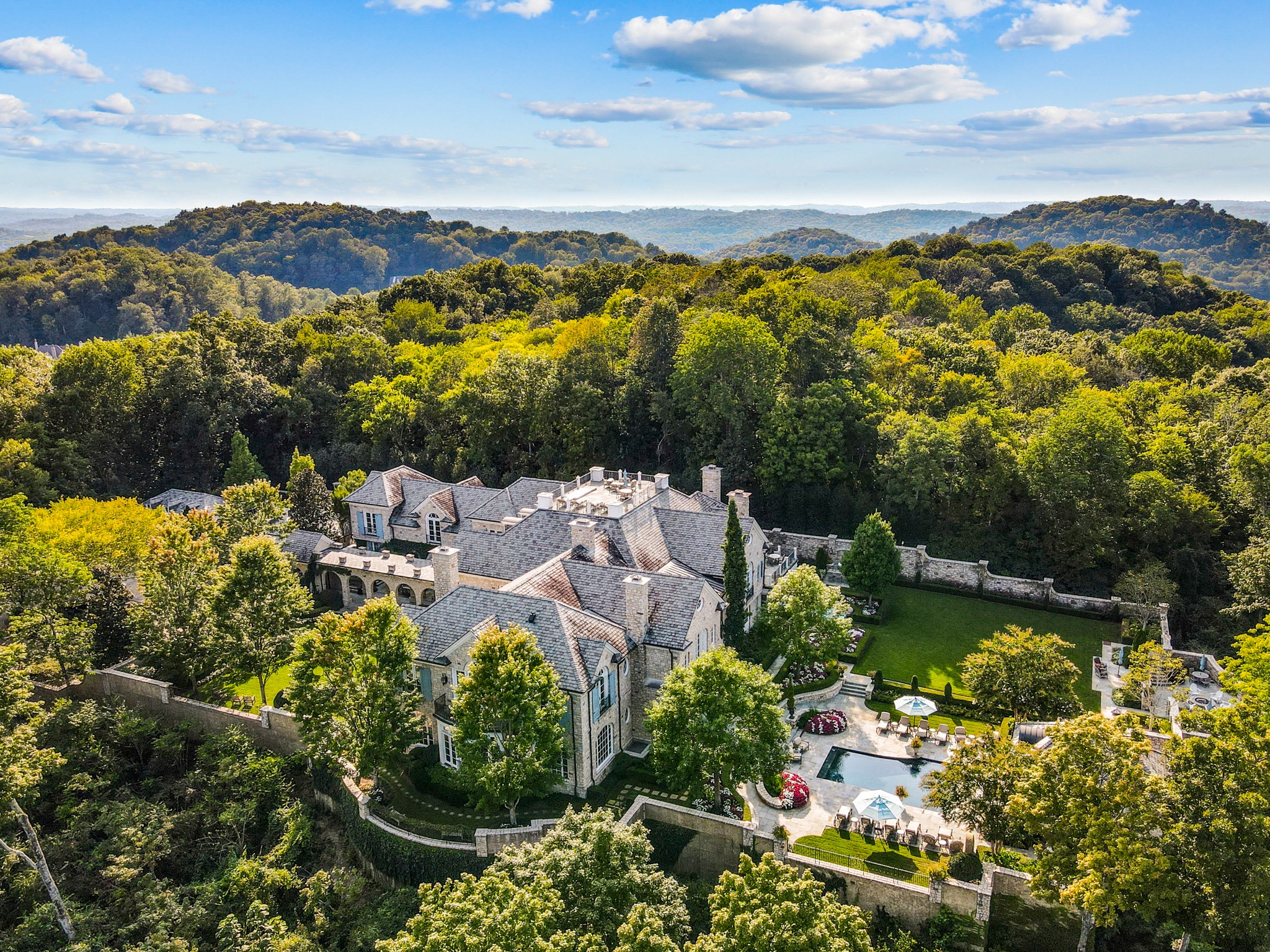 1710 Talbot Trail Franklin, TN 37069 - Photo 44 of 47 a view of a city with mountains in the background