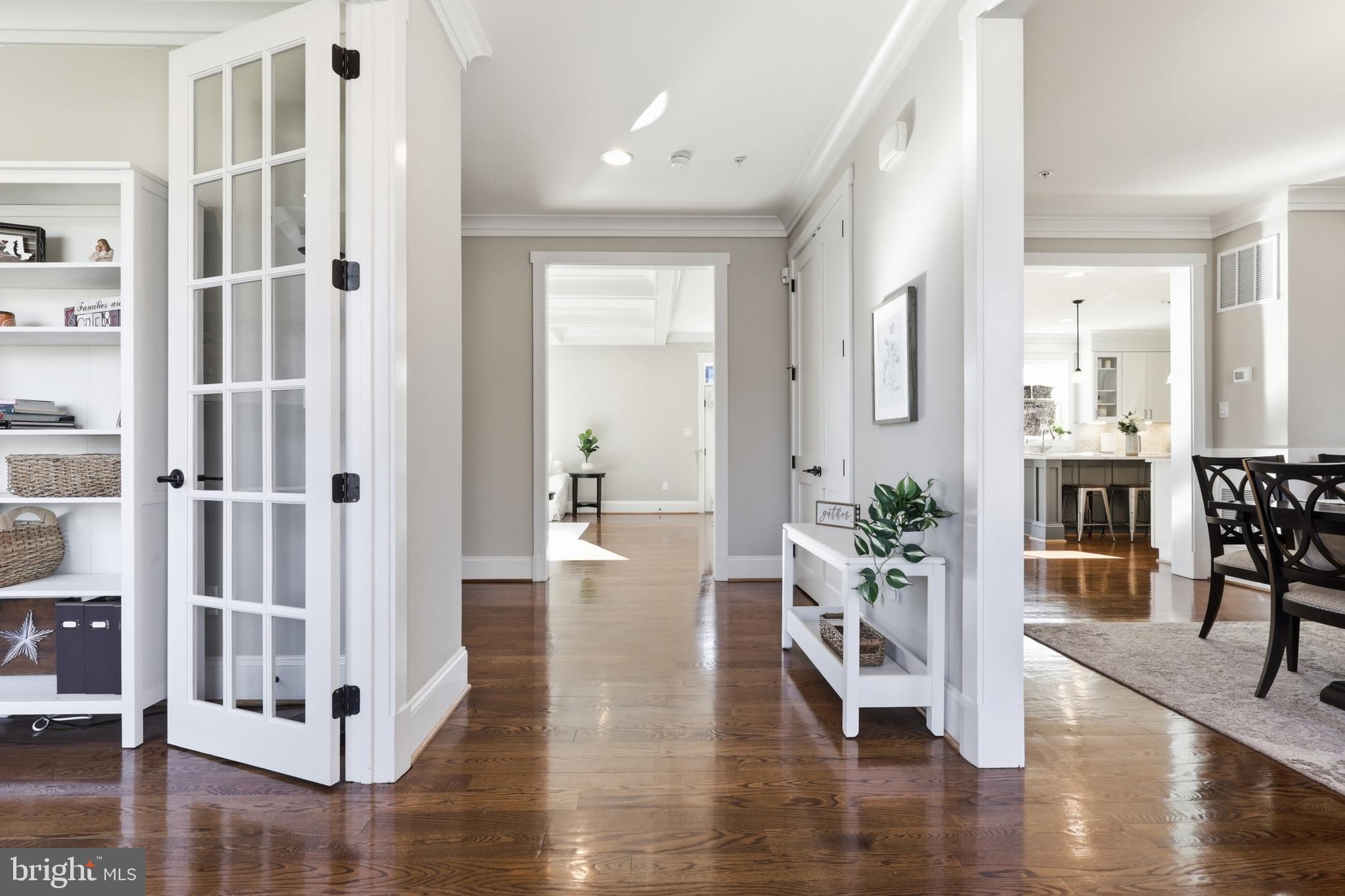 9206 Fernwood Road Bethesda, MD 20817 - Photo 12 of 43 Front entry