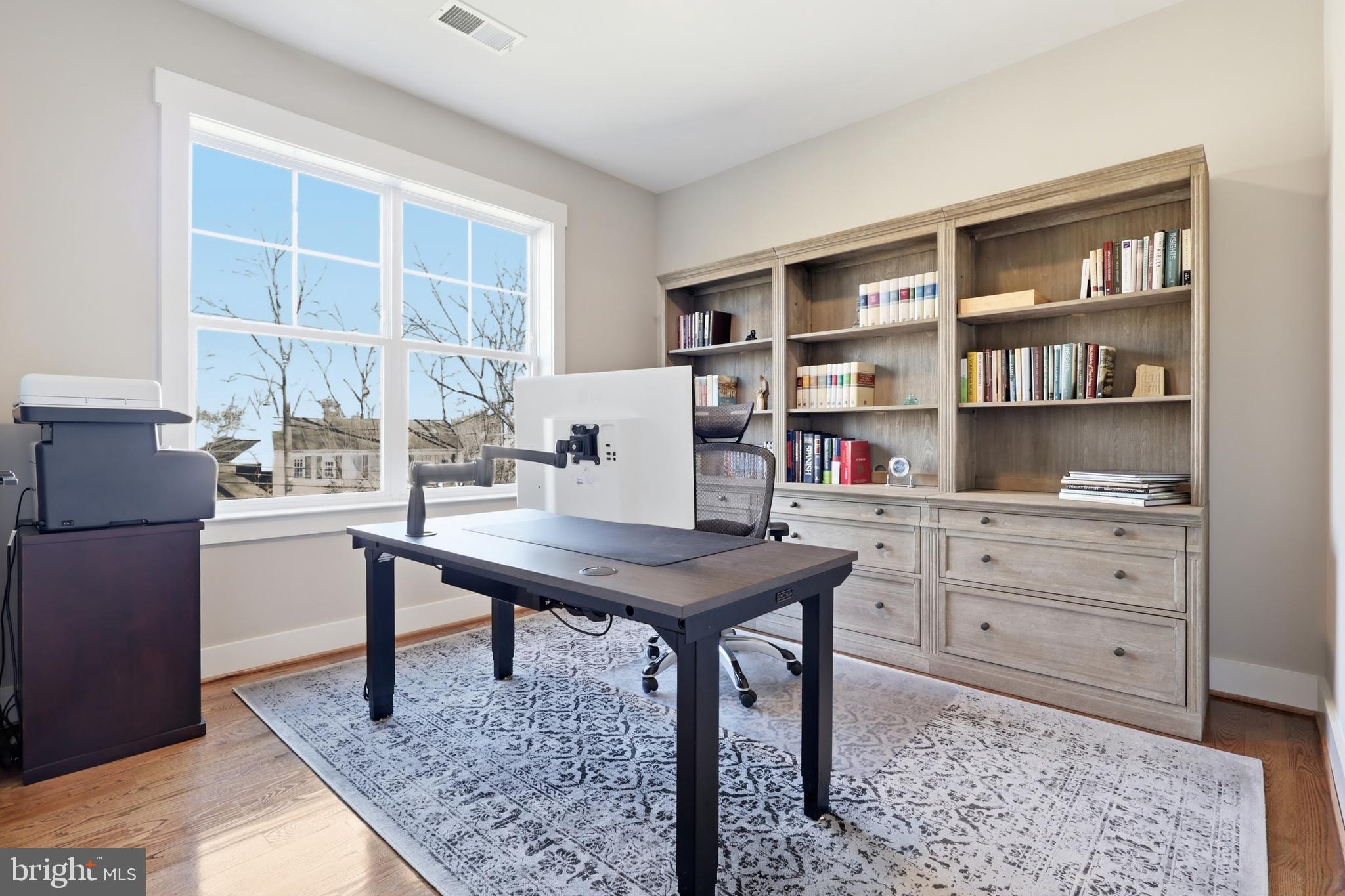 9206 Fernwood Road Bethesda, MD 20817 - Photo 27 of 43 5th upstairs bedroom or office